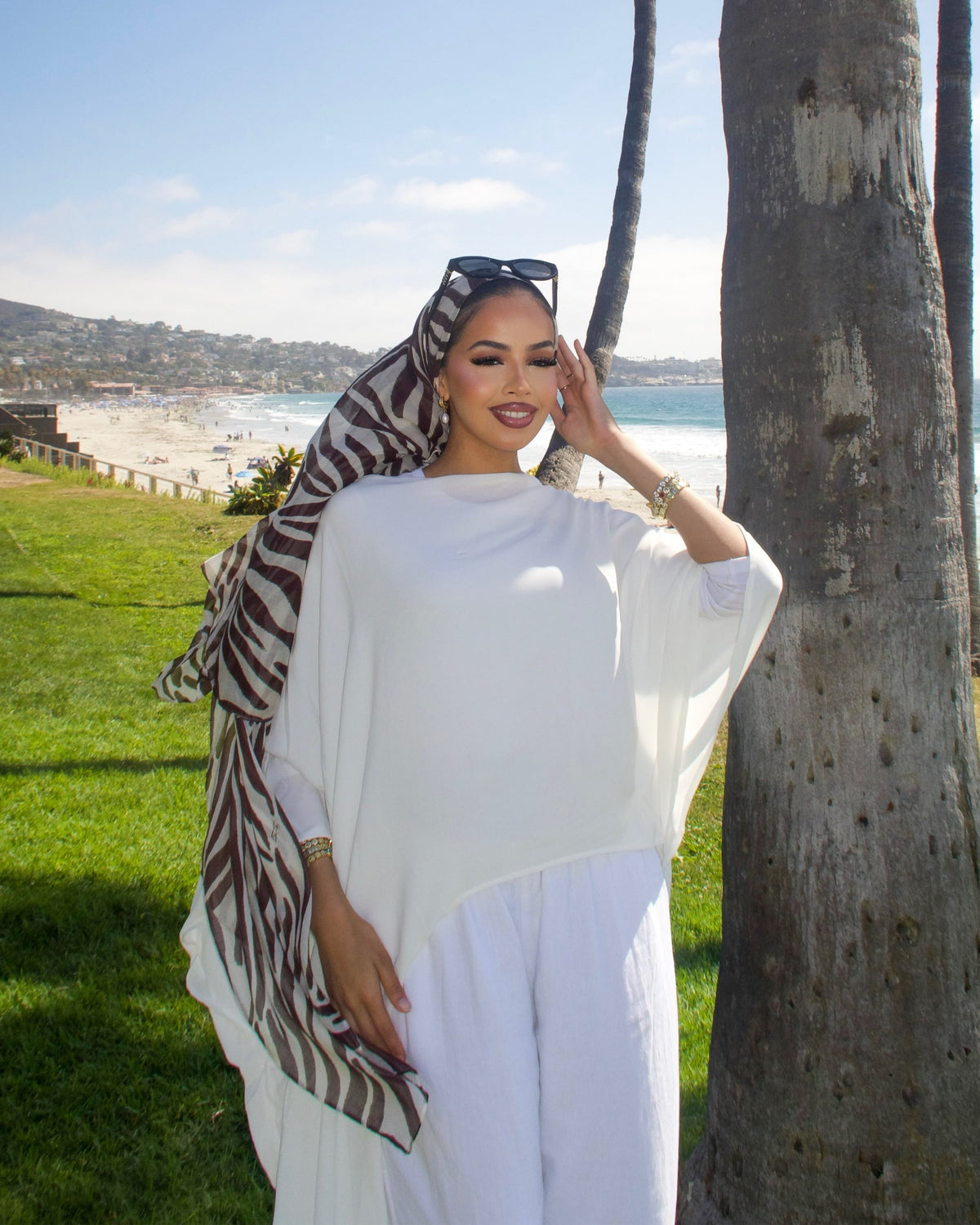 La Lune Cape Top